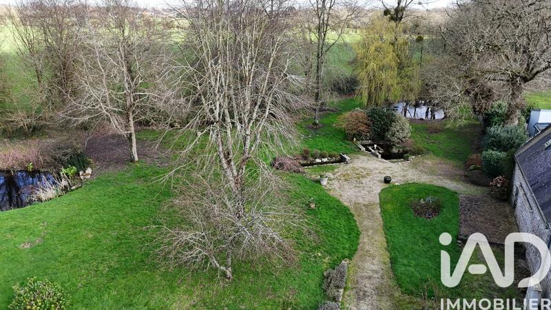 Maison - 246 m² - 7 pièces