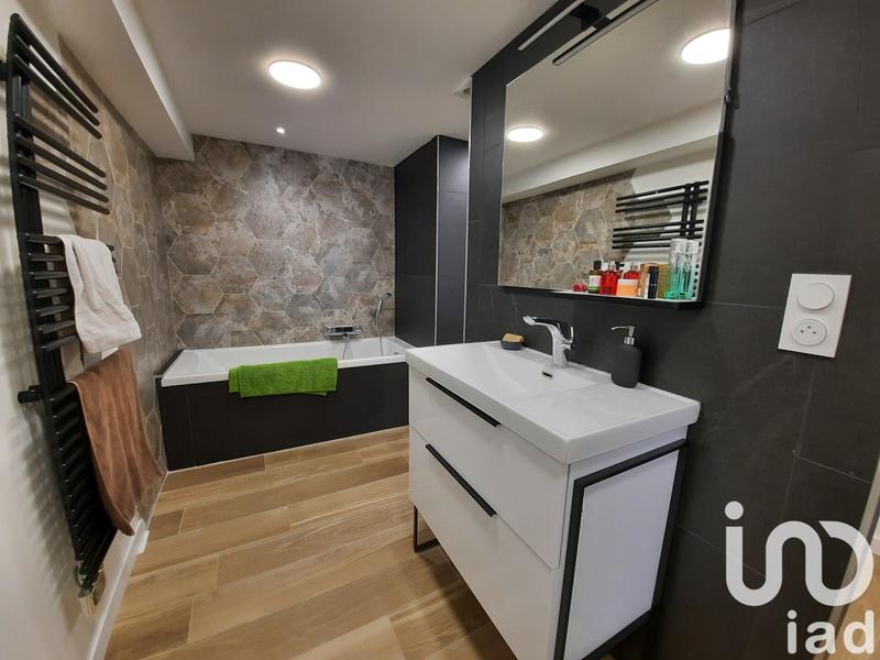 Maison - 199 m² - 6 pièces