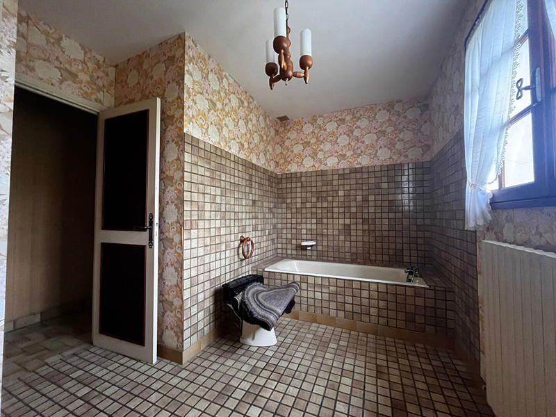 Maison - 200 m² - 5 pièces