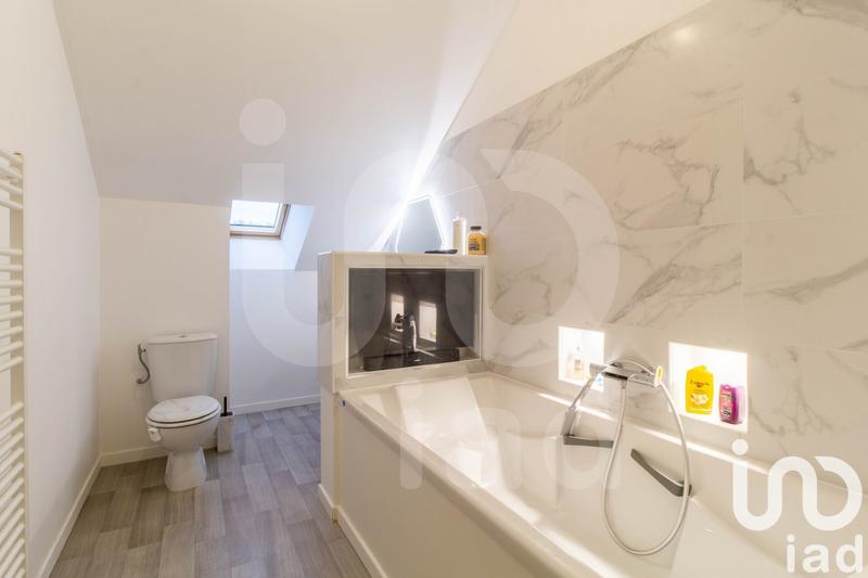 Maison - 200 m² - 7 pièces