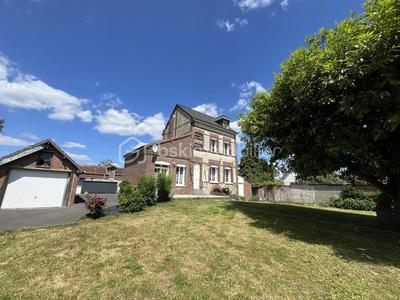 Maison - 98 m² - 4 pièces