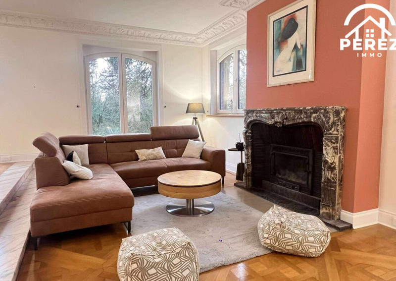 Villa - 278 m² - 10 pièces