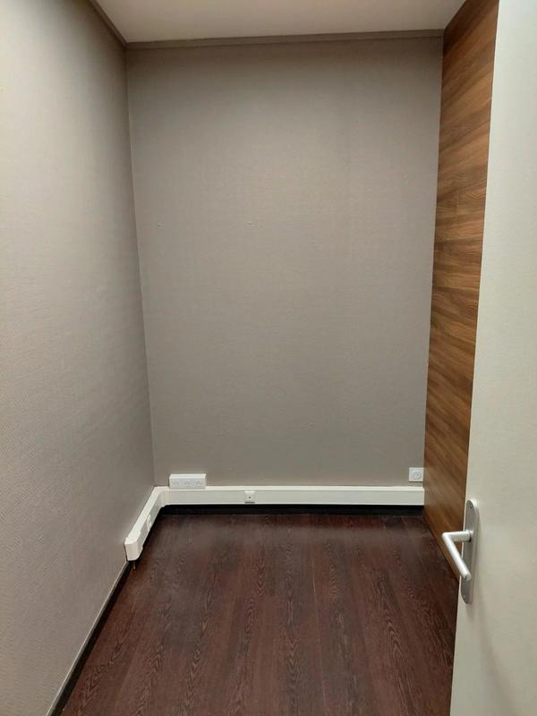 Bureau - 89 m² - 7 pièces