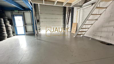 Local commercial - 210 m²