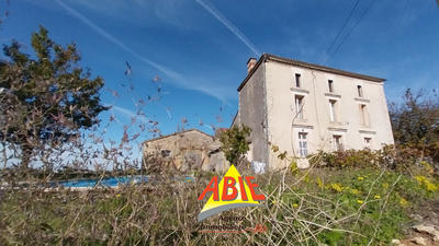 Maison - 158 m² - 3 pièces