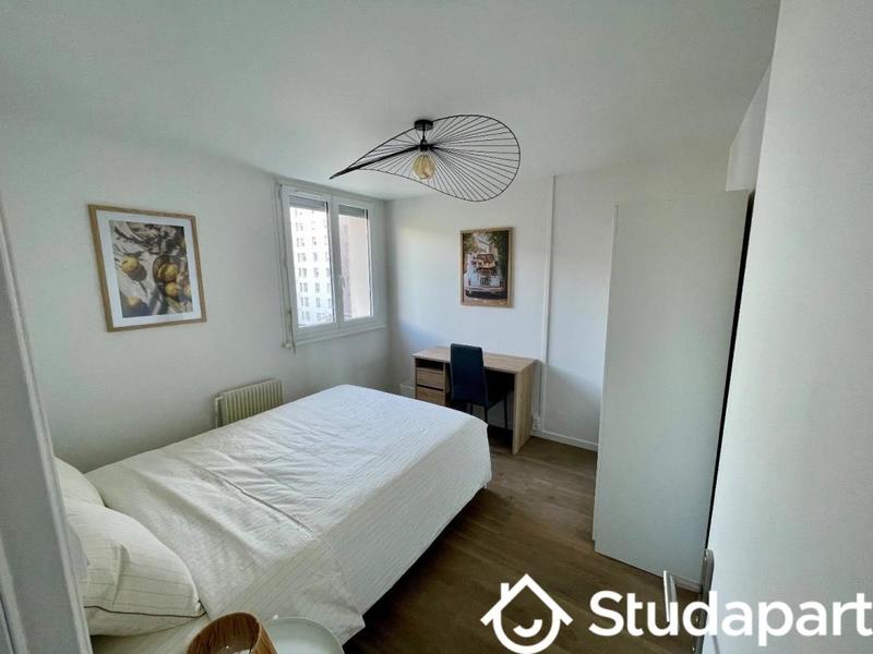 Chambre - 10 m² - 1 pièce