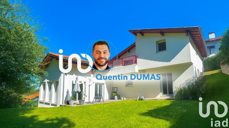 Maison - 180 m² - 7 pièces