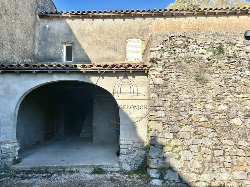 Mas - 700 m² - 10 pièces