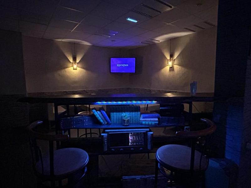 Local commercial - 438 m² - 5 pièces