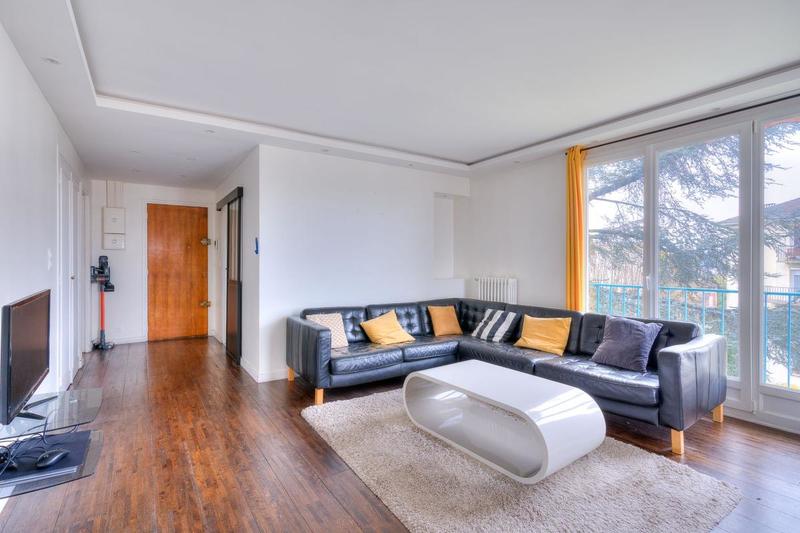 Appartement - 80 m² - 5 pièces