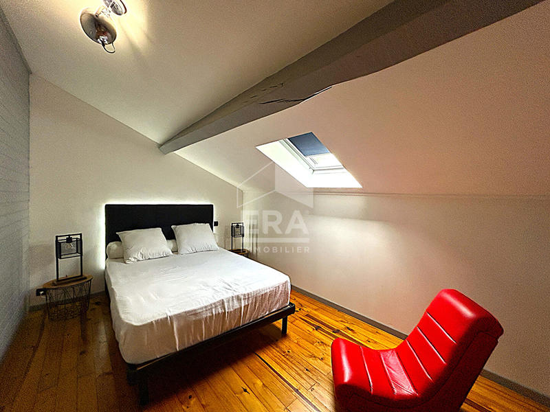 Maison - 263 m² - 7 pièces