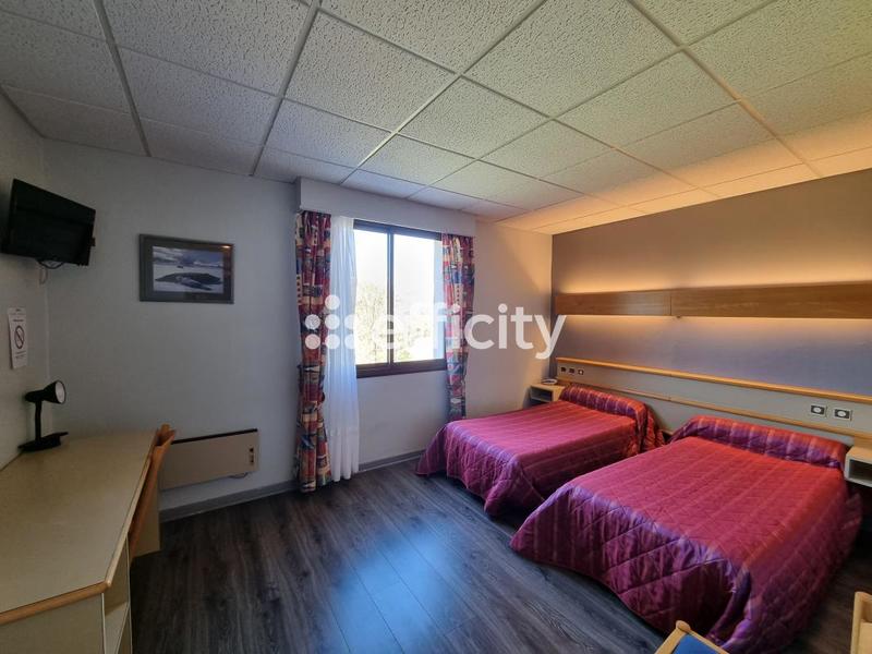 Bureau - 757 m² - 22 pièces