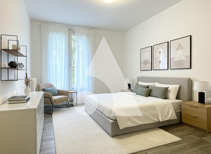 Appartement - 92 m² - 5 pièces