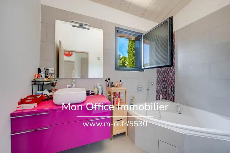 Maison - 166 m² - 5 pièces