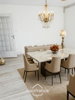 Maison - 187 m² - 8 pièces