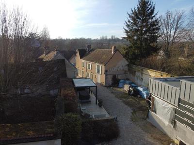 Maison - 147 m² - 6 pièces