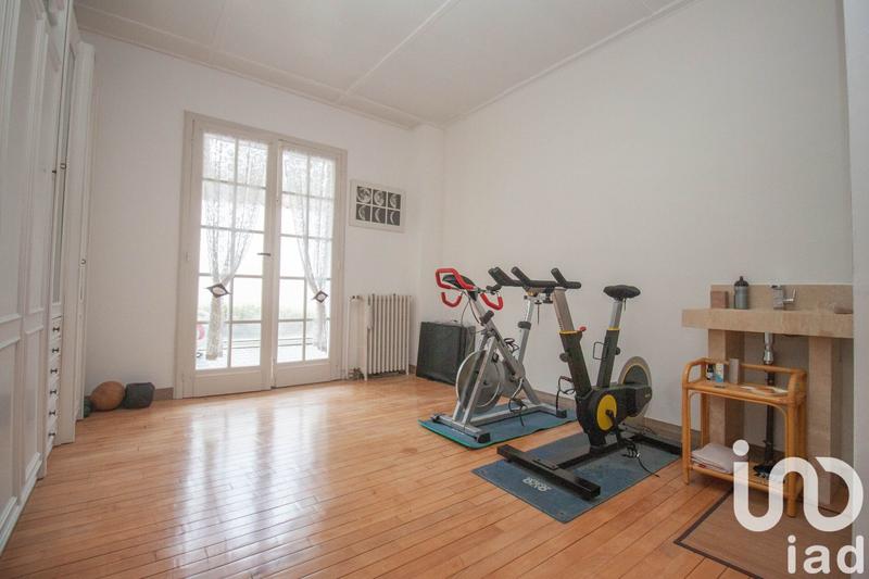 Maison - 270 m² - 8 pièces