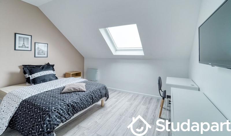 Chambre - 10 m² - 1 pièce