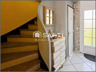 Maison - 97 m² - 5 pièces