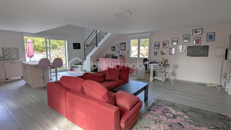 Maison - 227 m² - 8 pièces