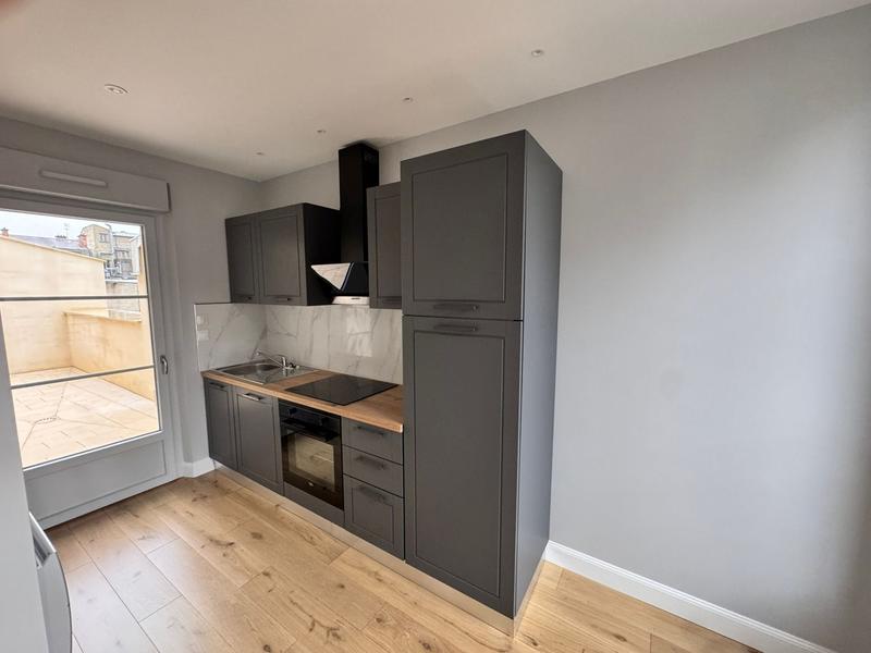 Appartement - 64 m² - 2 pièces