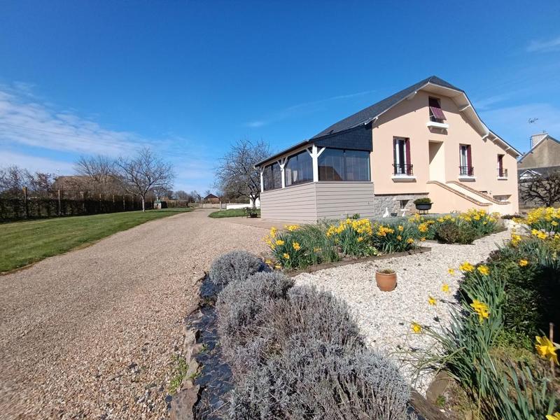 Maison - 111 m² - 5 pièces