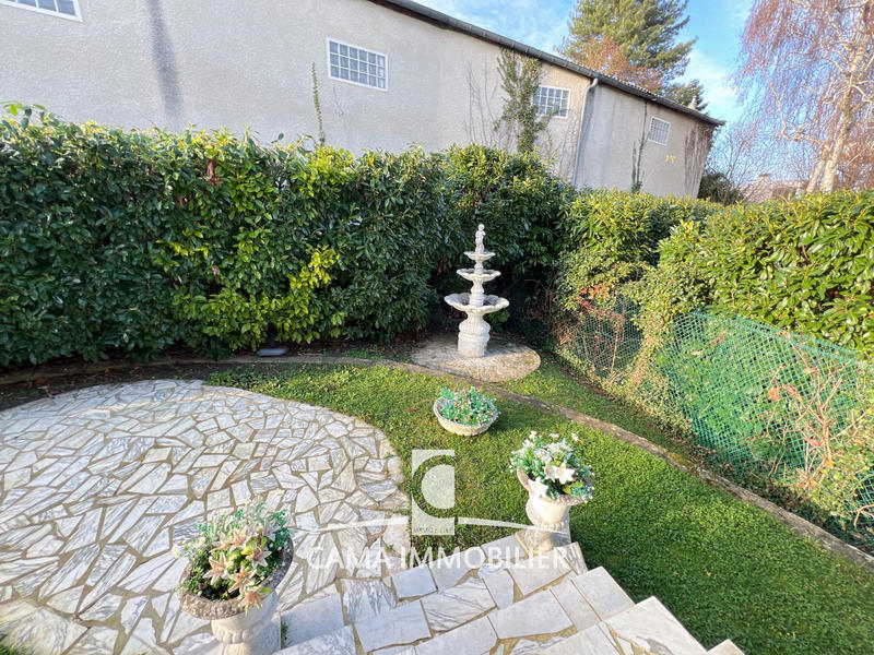 Maison - 197 m² - 7 pièces