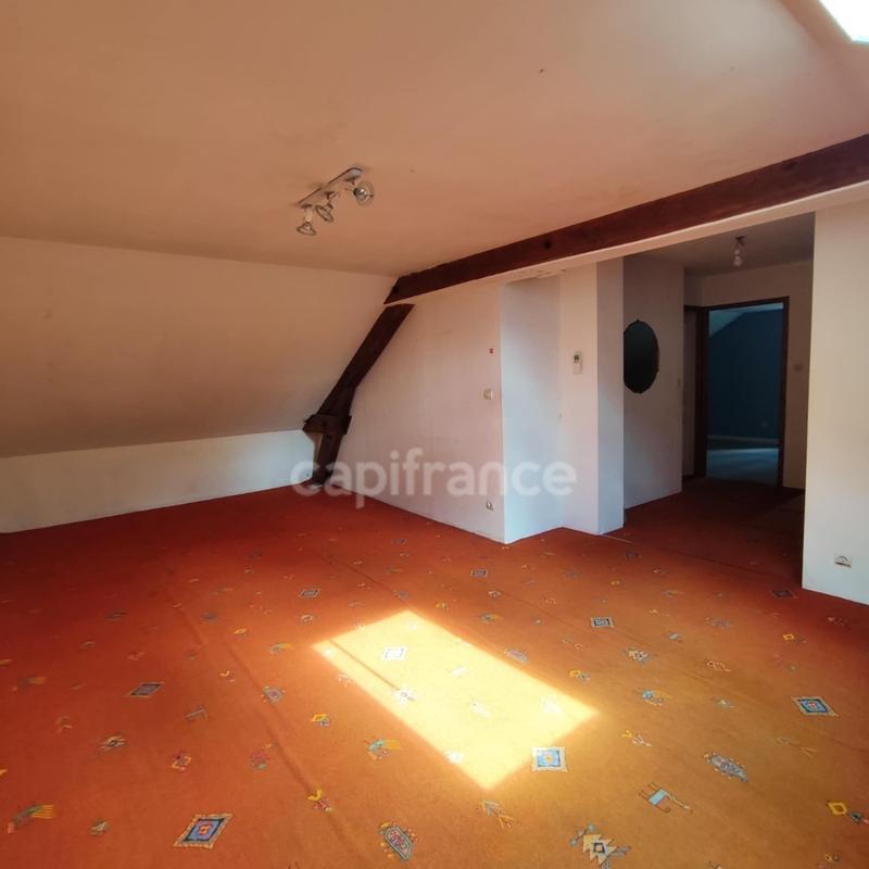 Maison - 210 m² - 10 pièces