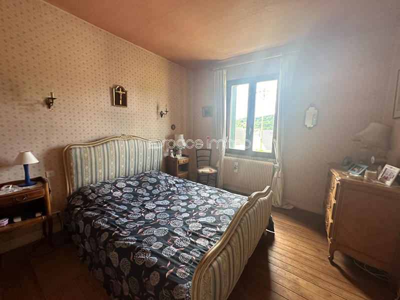 Maison - 104 m² - 6 pièces