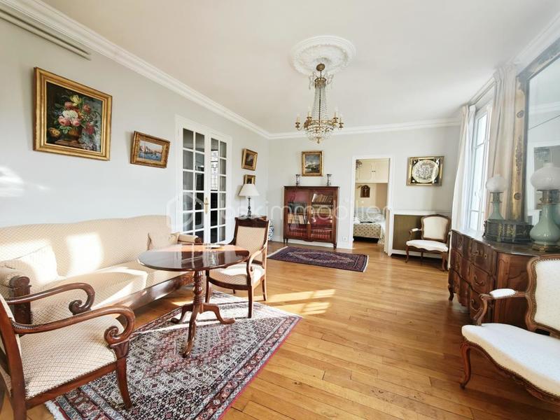 Appartement - 100 m² - 4 pièces