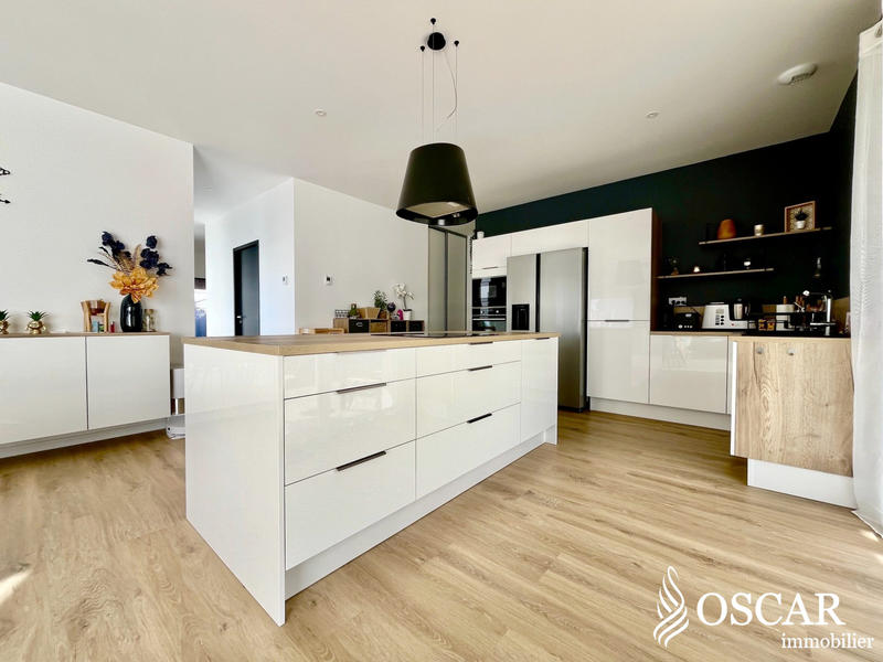 Maison - 178 m² - 7 pièces