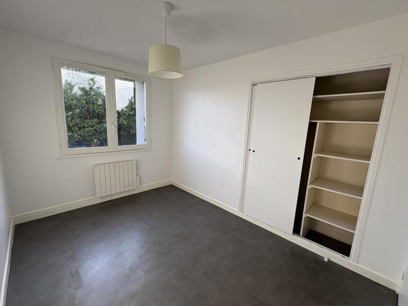 Maison - 99 m² - 6 pièces