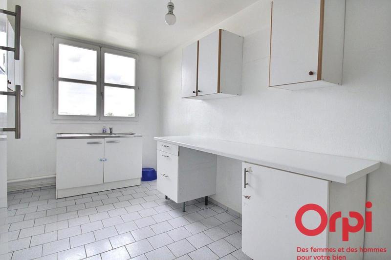 Appartement - 92 m² - 5 pièces
