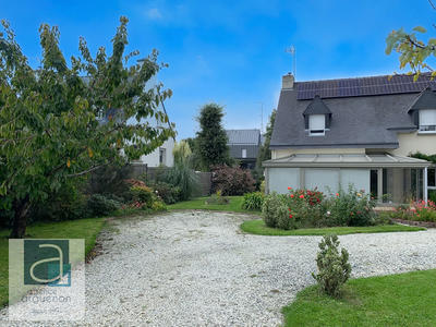 Maison - 102 m² - 5 pièces