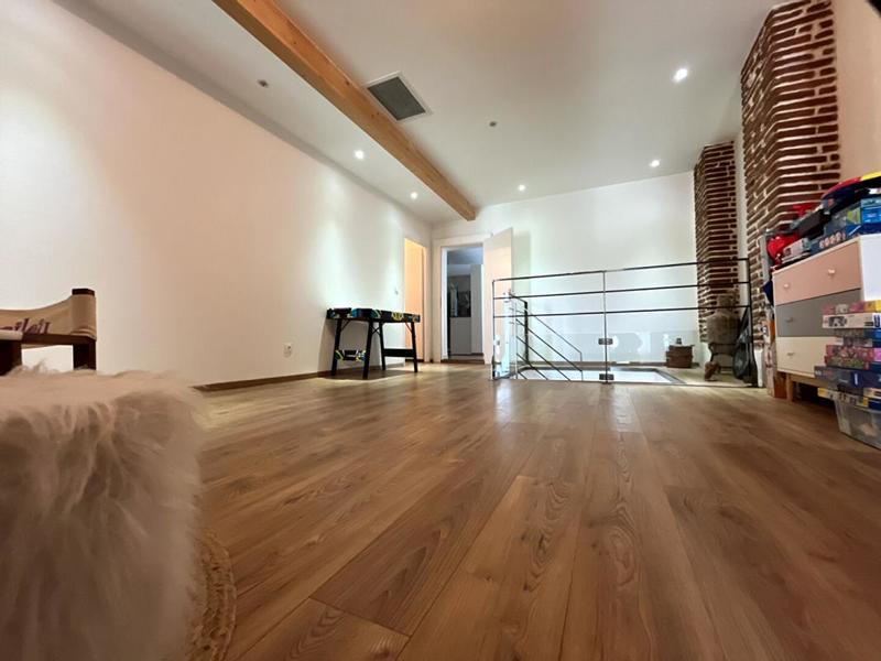 Maison - 205 m² - 5 pièces