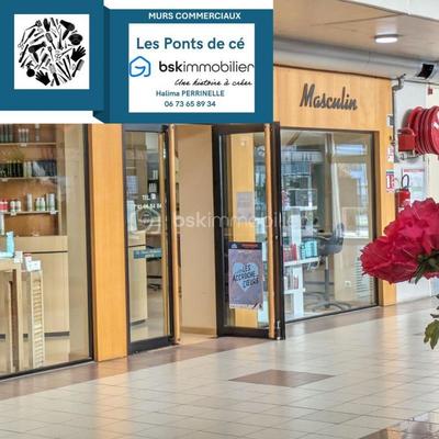 Local commercial - 76 m² - 2 pièces