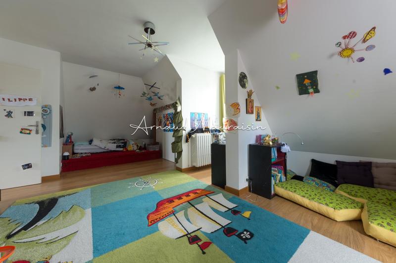 Maison - 180 m² - 7 pièces