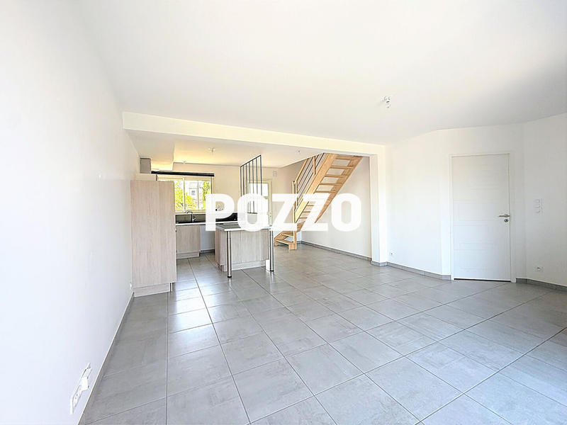 Maison - 97 m² - 5 pièces
