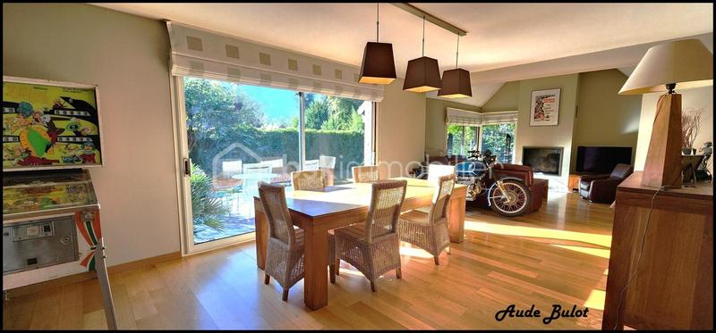 Maison - 150 m² - 5 pièces