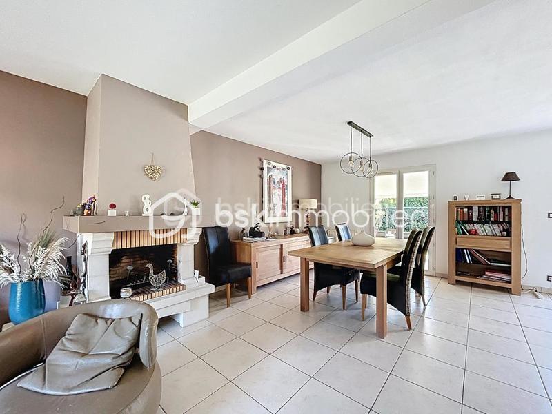 Maison - 138 m² - 6 pièces