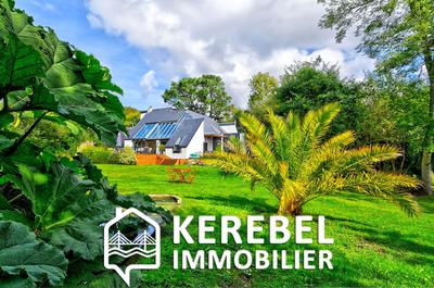 Maison - 230 m² - 7 pièces