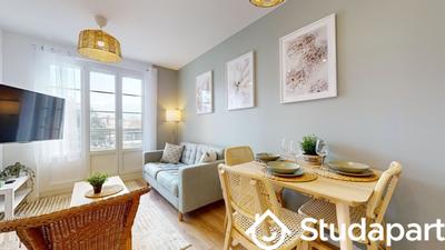 Chambre - 9 m² - 1 pièce