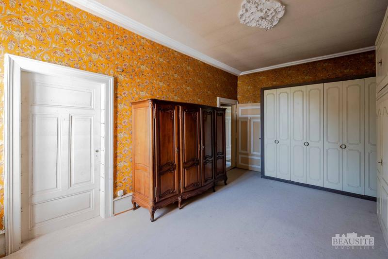 Appartement - 165 m² - 5 pièces