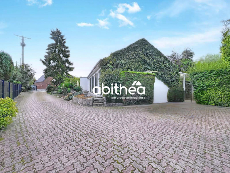 Maison - 85 m² - 5 pièces