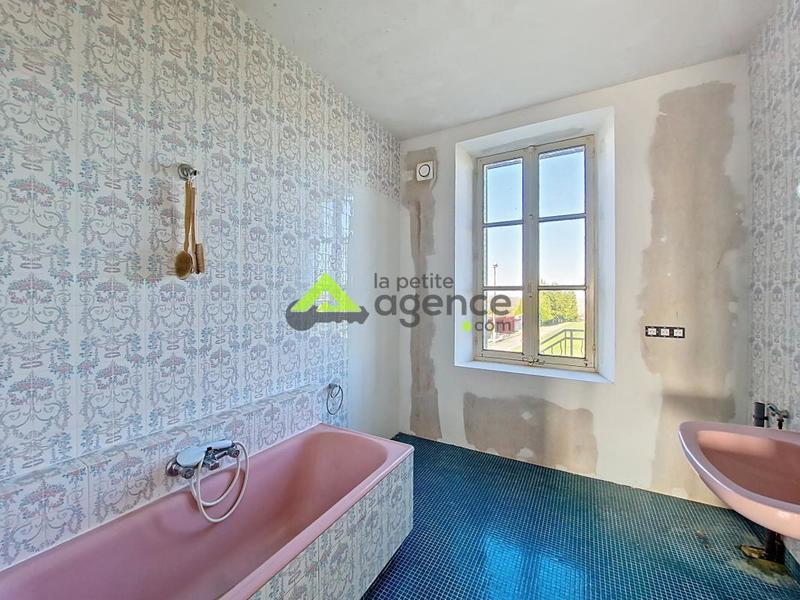 Maison - 275 m² - 10 pièces