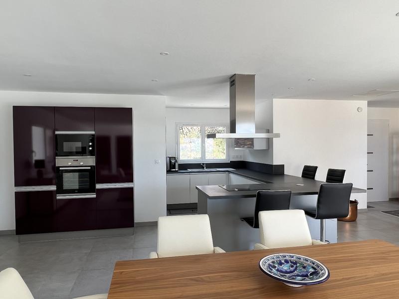 Maison - 163 m² - 5 pièces