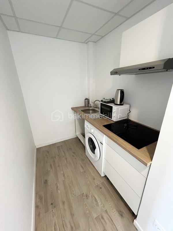 Studio - 11 m² - 1 pièce