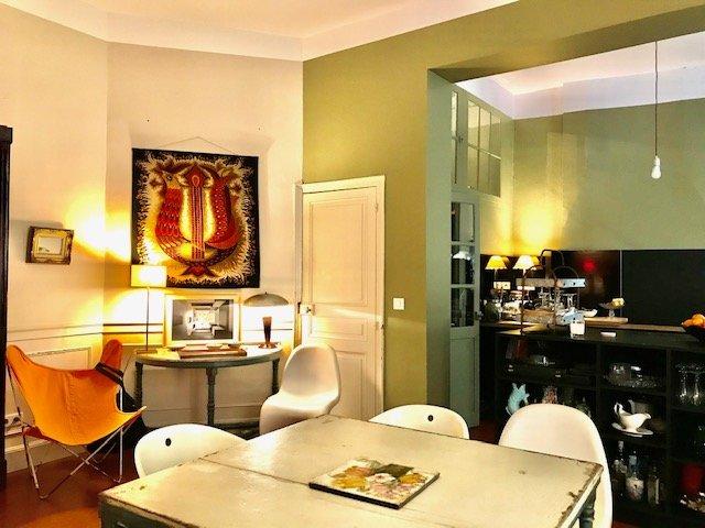 Appartement bourgeois - 162 m² - 6 pièces