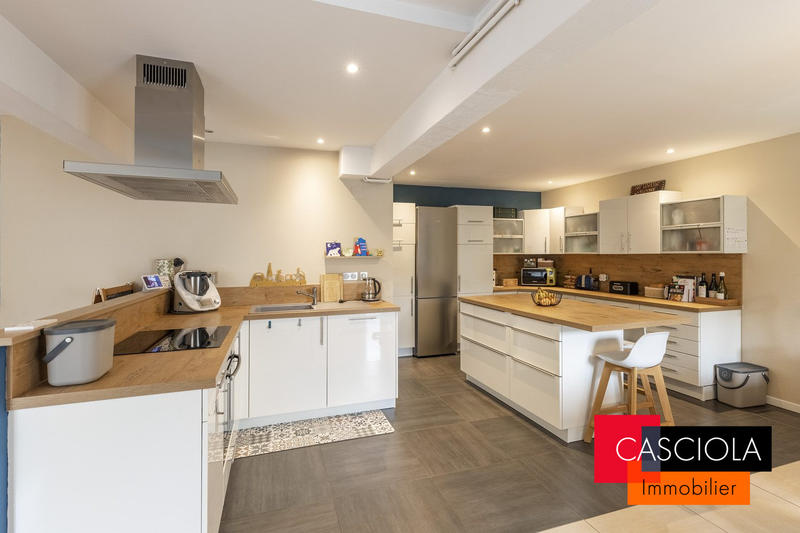 Maison - 163 m² - 7 pièces