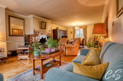 Maison - 162 m² - 6 pièces